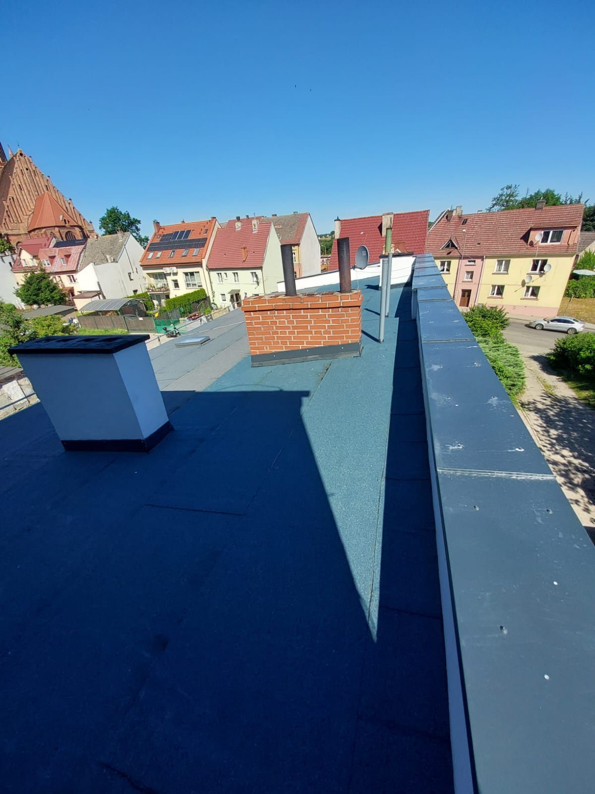 Zakończony remont dachu papowego na budynku Wojska Polskiego 4