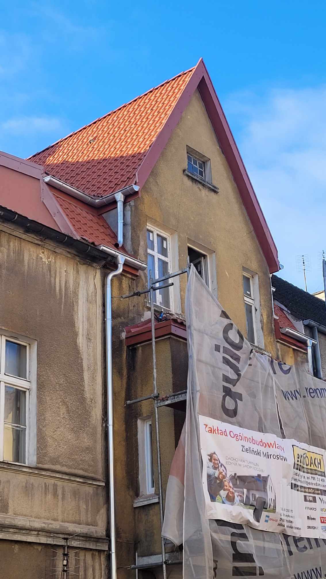 Wymiana pokrycia dachowego budynku przy ul. Kosciuszki 3